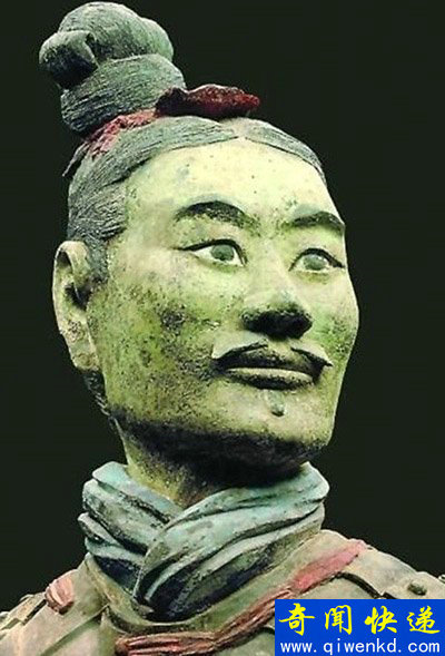 秦兵马俑惊现绿脸人俑!引发考古学家疯狂猜想