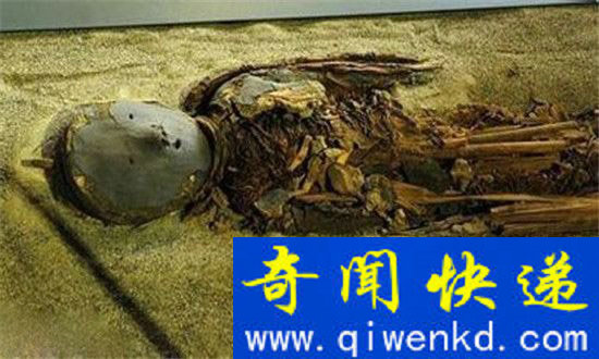 西伯利亚发现神秘木乃伊 头戴铜质面具
