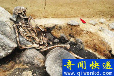青铜时代女尸遗骨