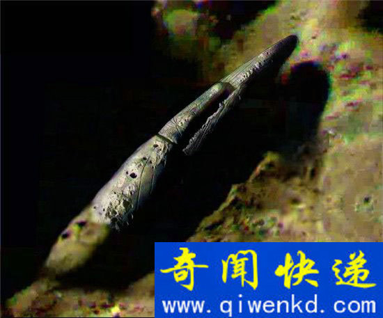 月球背面巨型飞船揭秘 诡异人影到底是谁