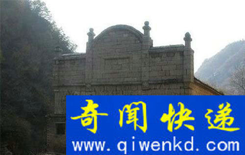 封门村灵异事件揭秘 惊现戴面具的尸体