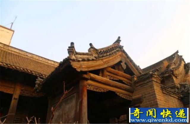 郑州最牛钉子户,补助88亿也不拆,专家:进去看看家具值多少?