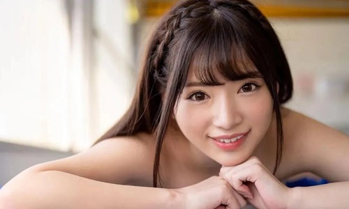 超可爱的F罩杯女仆咖啡店员