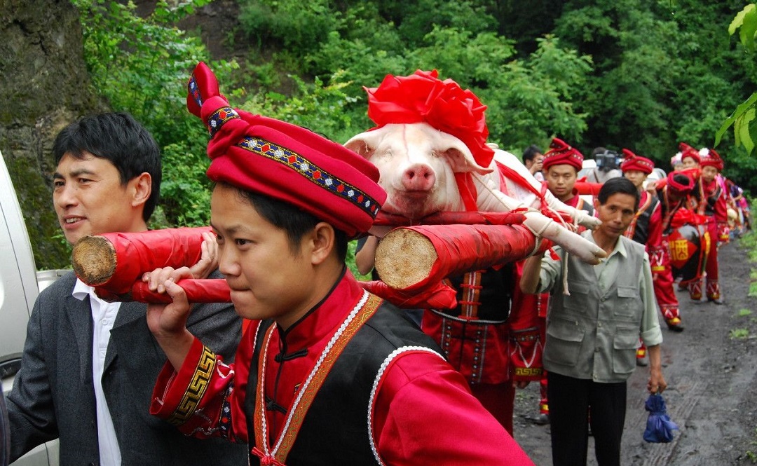 土家族民族特色 土家族服饰中的鞋和鞋垫图片