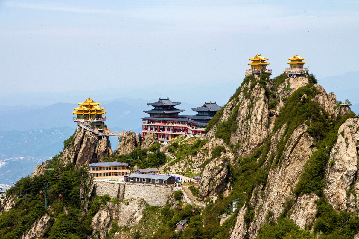 老君山在哪里(被誉为世界第一仙山)