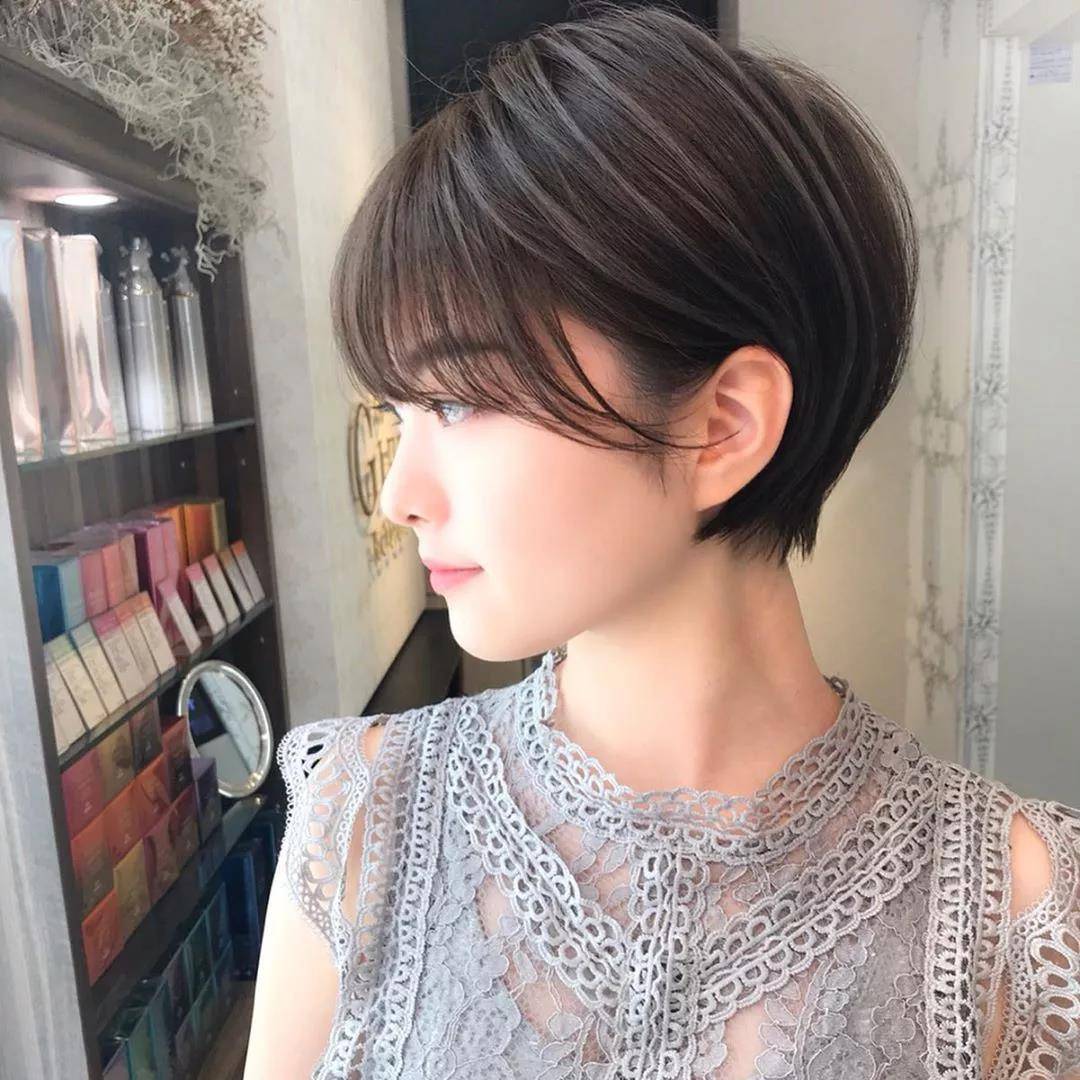 短发发型图片女减龄2022