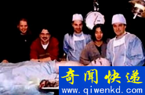 解剖外星人