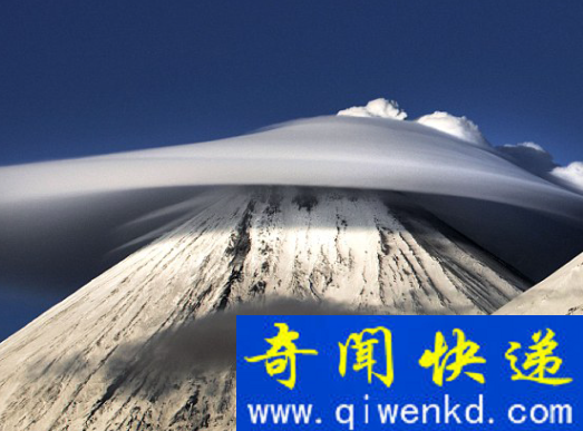 俄罗斯山脉现ufo怪云