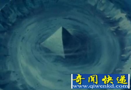 百慕大三角区海底或现亚特兰蒂斯玻璃金字塔