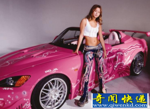 世界上最矮的女模特