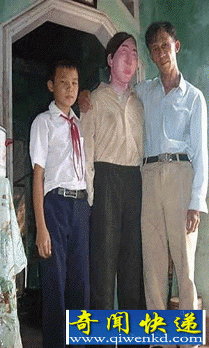 感人!痴情男伴妻尸睡7年