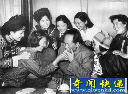 毛泽东的香烟中竟掺这东西!可止咳、化痰,减少烟里的有害成分