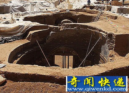 �ƽ��Ĺ������ǧ�겻Ϩ��֮�գ���Ĺ����������