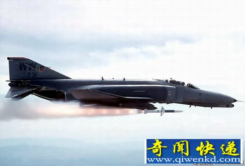 中美北部湾空战 美机导弹自摆乌龙
