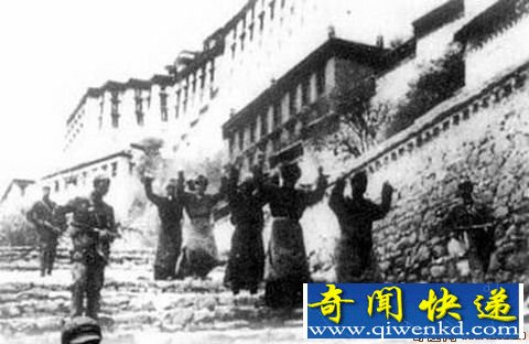 1959年人民解放军平息西藏叛乱