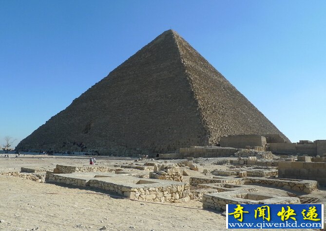 卫星照发现疑为未知金字塔