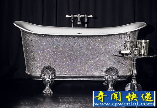 豪华的水晶浴缸2.2万颗施华洛世奇水晶 只要15万英镑