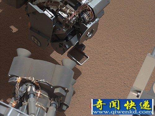 “好奇”在火星表面发现不明物体 疑似某金属物体碎片
