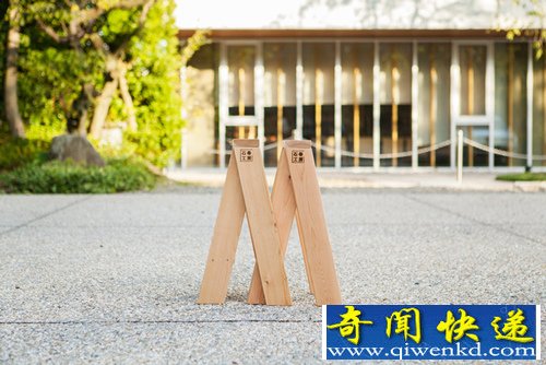 模块化的延伸 AA凳子以节省存储的空间