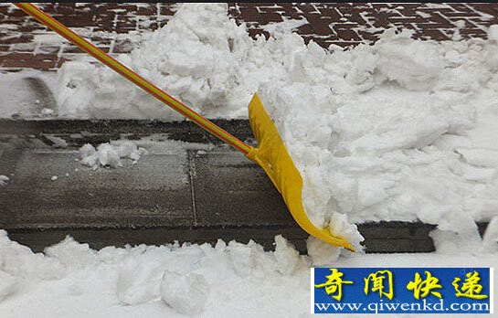 斯巴鲁的广告牌雪铲