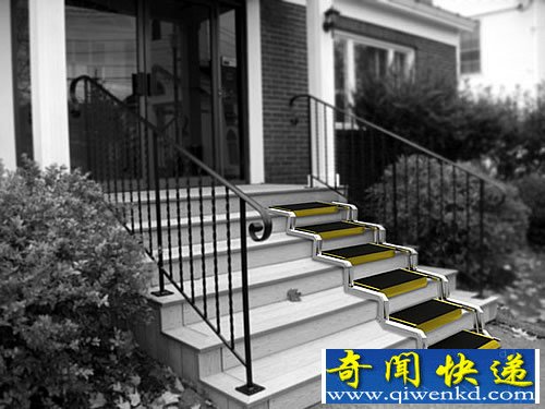 Convertible 楼梯上的楼梯 可转换成一个斜坡