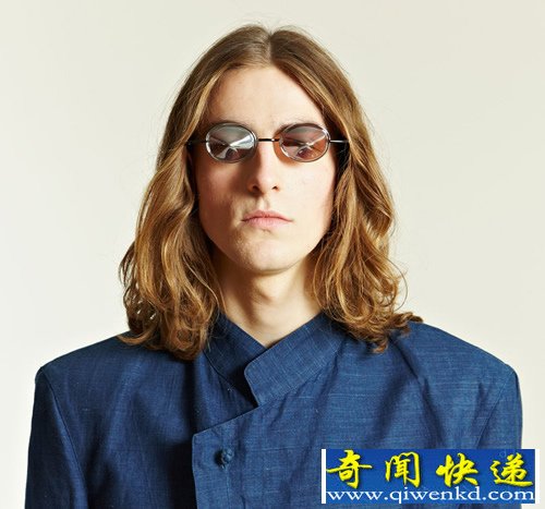 “眼尖”的你 圆锥透视太阳镜 独特的银色的金属框架