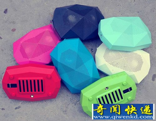 Turtle Shell蓝牙音箱 防震防尘还防水 电池还是很给力的