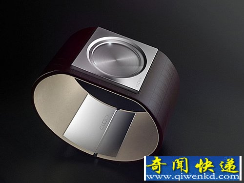 Less is More手表 两个亮点的时间