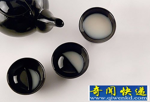 moon glass 茶杯里的月变 随着杯中水面高度的变化