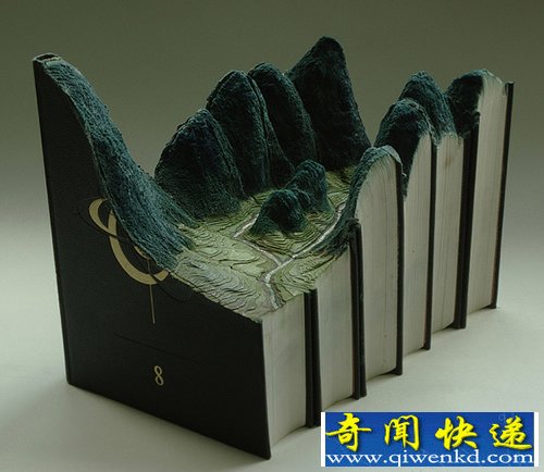 新鲜的艺术 书雕微型景观 利用了各种旧书籍制作而成