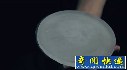 易碎 易化 用冰打造的唱片 任何唱片机都可播放