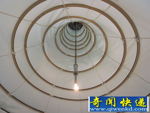 吊灯 罩着你 为使用者提供一个私密的内向空间