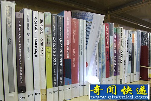 推荐书籍神器Pick A Book书脊灯 侧面板可以移动