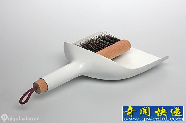 SWEEPER&DUSTPAN 简单的清理 直接从簸箕手柄倒出
