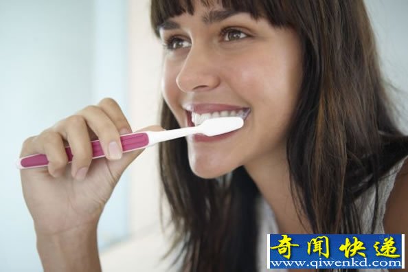 忘记咖啡吧 咖啡就在你的牙刷里 内置了咖啡香料块