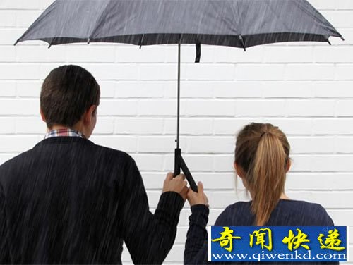 分享你的伞 Branch Umbrella一伞双柄