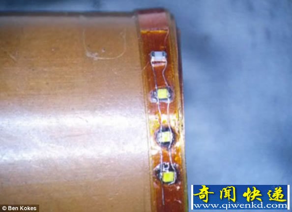 订婚戒指亮起时 未婚夫就在附近