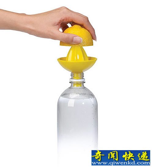 简单的榨个汁 可以直接插入任何的矿泉水瓶