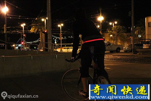 HALO LED运动带 为了安全增强可见性