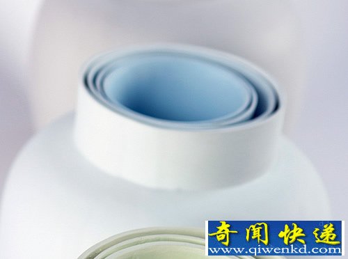 Curious 里外里 层层是花瓶 更多的是艺术成分