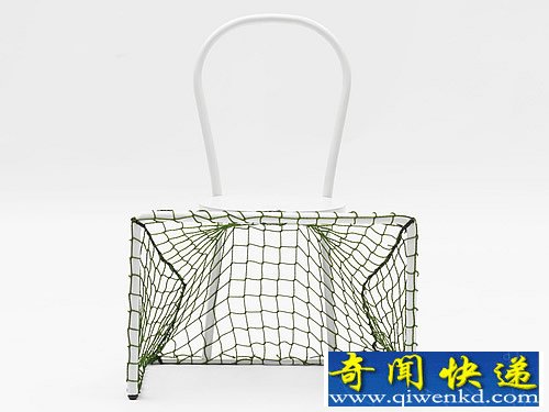 lazy football 玩玩椅子上的足球