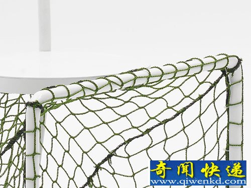 lazy football 玩玩椅子上的足球