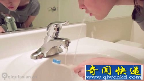 Rinser喷泉牙刷 还能漱口 无需什么漱口杯