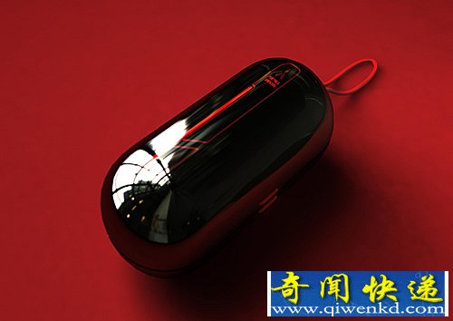 科幻片的灵感 “胶囊”便携扬声器 造型科幻