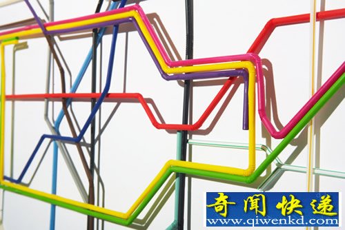 吸管还有大用途 制作“伦敦地铁线路图”