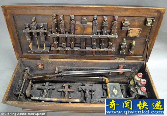 美国拍卖吸血鬼猎人工具箱 揭密神秘屠鬼工具