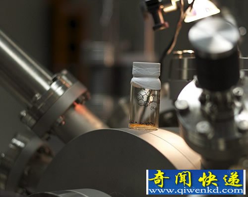 最小的奥运五环约1.2纳米 是人类头发丝的十万分之一