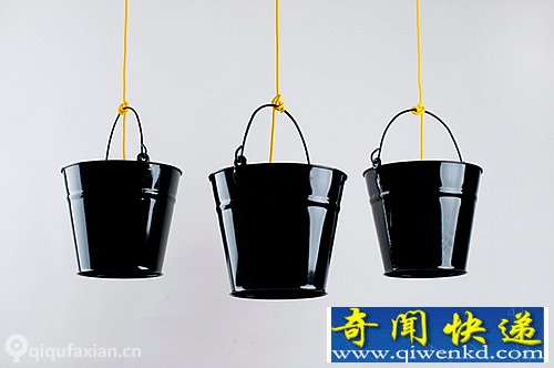 挂个水桶“装灯” 更贴近生活