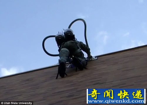 背个“蜘蛛侠”去爬墙 简直是弱爆了
