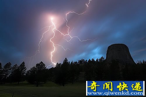 闪电写真集 奇特的摄影师专拍自然奇观